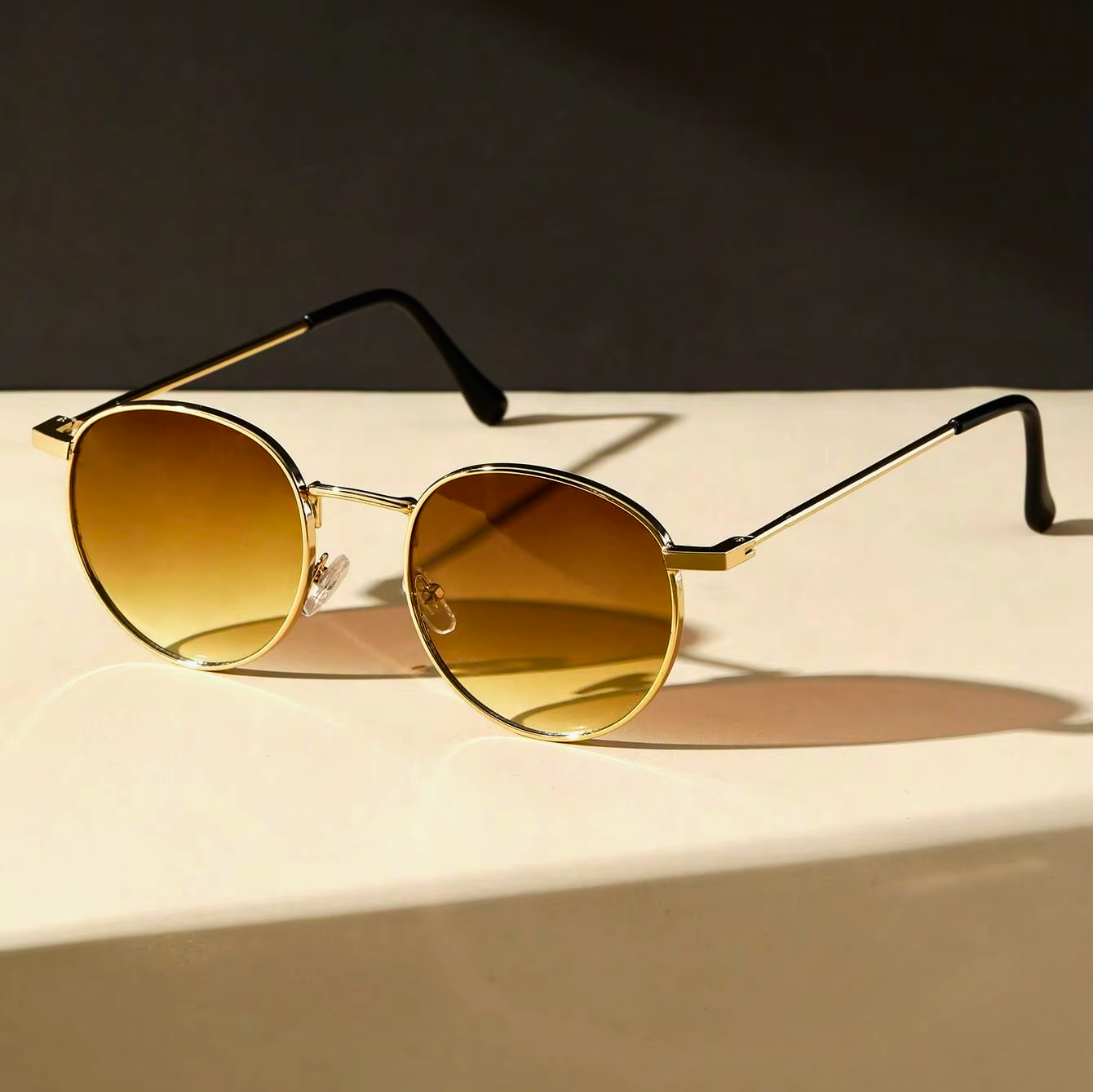 Vintage Round Frame Sunglasses