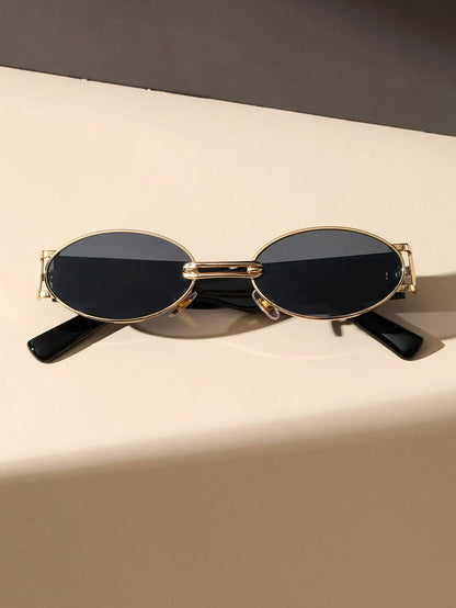 Chic Oval Frame Sunglasses